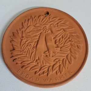 Bread Warmer Stone Floral Round 6" Terracotta Williama-Sonoma with Instructions